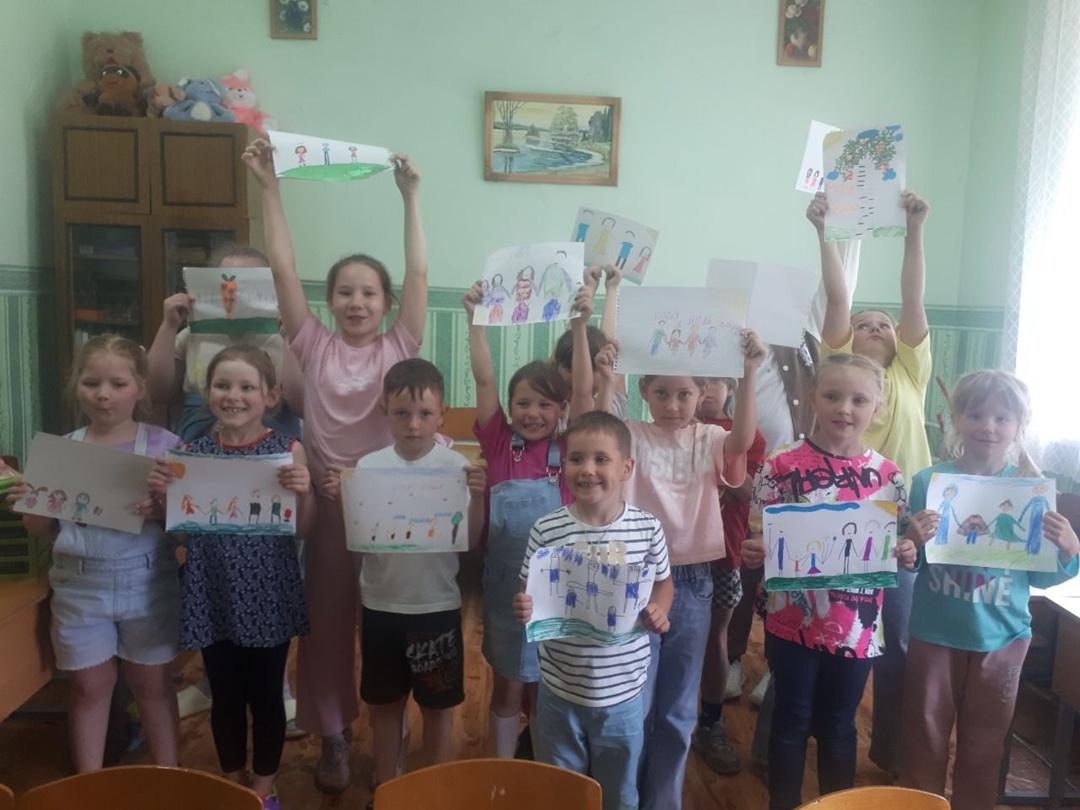 В летнем пришкольном лагере &amp;quot;Орлята России&amp;quot; прошел &amp;quot;День семьи&amp;quot;..
